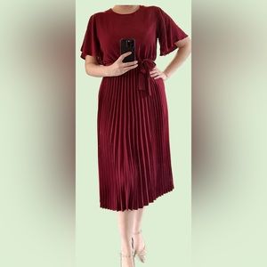 Pleated red dress with flirty sleeve, size M